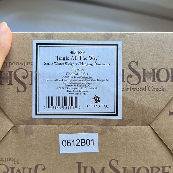 New in box Jim Shore Jingle All the Way/set of 5 Winter Sleigh with ornaments - Picture 7 of 7